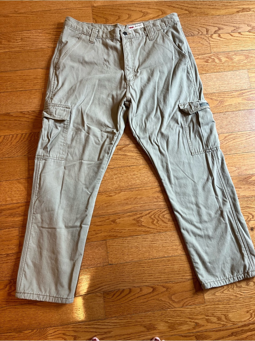 Wrangler Men's fleece lined Light Khaki Cargo Pants